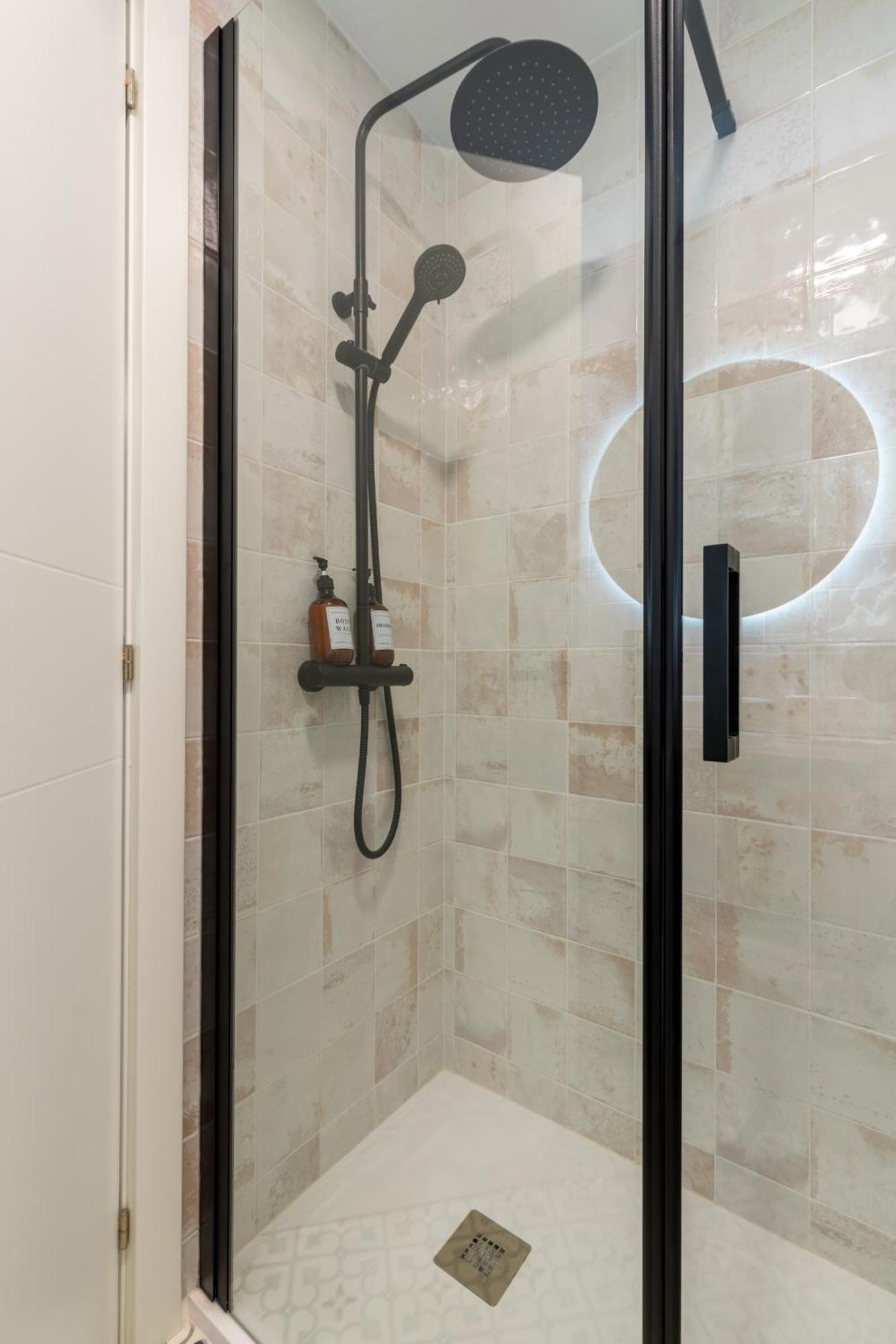 Diseno Y Comodidad En Bami Sevilla Dış mekan fotoğraf